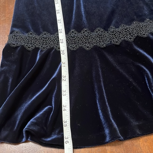 KARL LEGERFELD PARIS DRESS - Picture 8 of 8